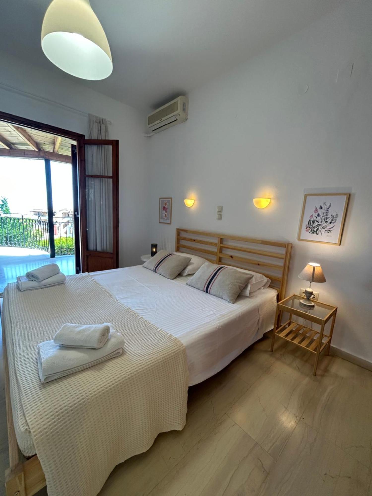 Sofia Studios Benitses  Luaran gambar