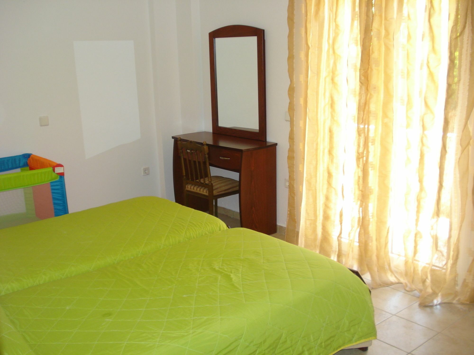 Sofia Studios Benitses  Luaran gambar